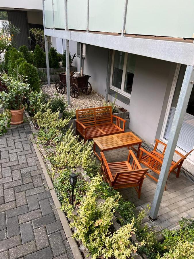 Pb Ferienwohnungen - Fewo 1 - Stilvoll Eingerichtetes Apartment Im Herzen Senftenbergs Eksteriør billede